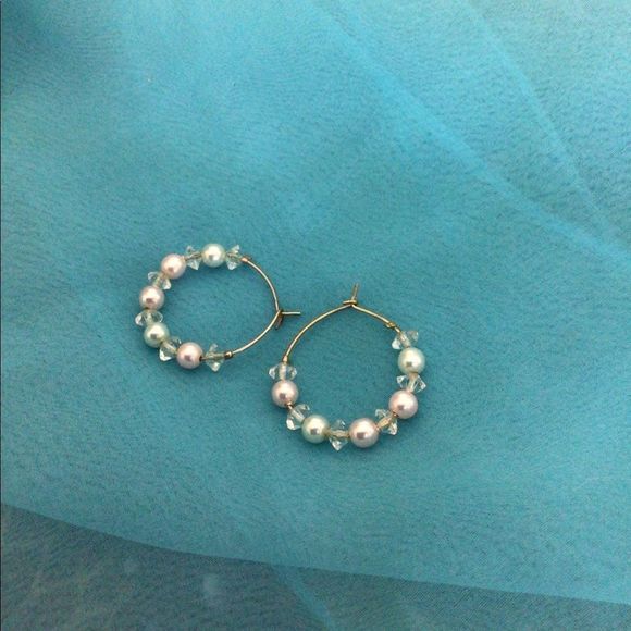 Vintage Wire Earrings Delicate Pink & White Beaded Earrings Pierced Hoops - Picture 5 of 8